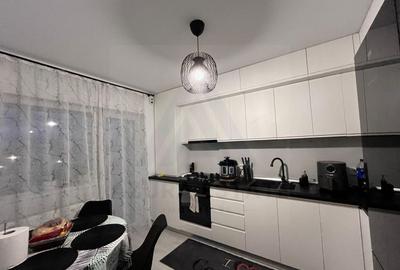 Apartament cu 4 camere decomandat, mobilat în Șelimbăr