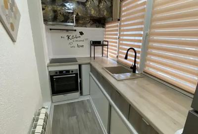 Garsonieră decomandată în Central - 7