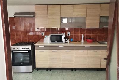 Casă cu Teren 8000 Mp în Turmaș - 1
