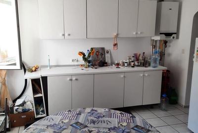 Casă cu 4 camere în Sud