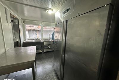 Spațiu comercial, de 25 mp, în Central - 6