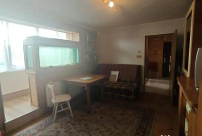 Apartament cu 2 camere semidecomandat în Săsar