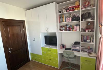 Apartament cu 3 camere nedecomandat, mobilat în Colentina - 1