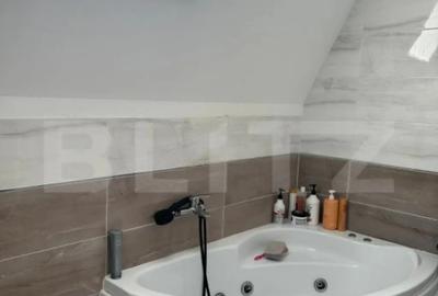 Apartament cu 3 camere decomandat în Rădăuți - 4