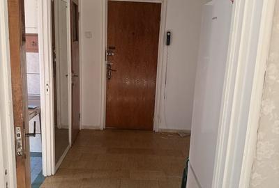 Apartament cu 3 camere decomandat în Brâncoveanu