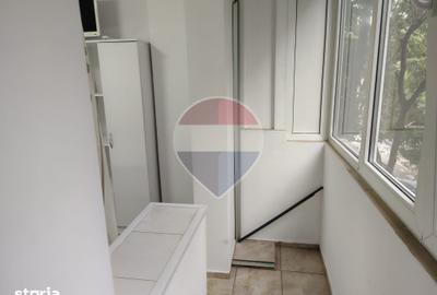 Apartament cu 2 camere decomandat în Tei