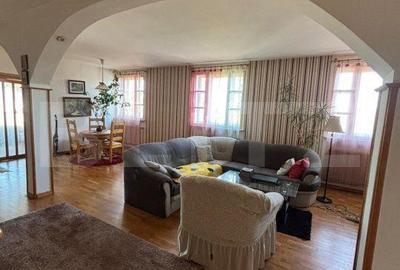 Apartament cu 3 camere în Ultracentral