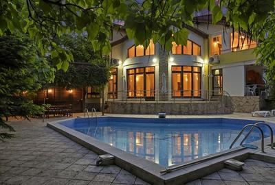 Casă individuală cu 10 camere cu Piscina în Iancu Nicolae