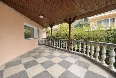 Casă individuală cu 15 camere cu Canalizare în Andrei Mureșanu - 8