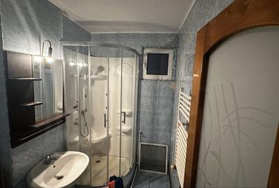 Apartament cu 3 camere decomandat în Central - 3