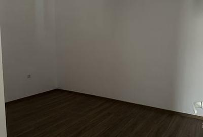Apartament cu 3 camere în Central - 6