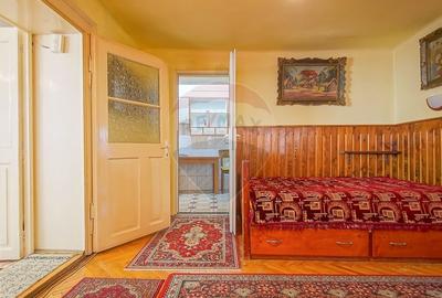 Casă cu 7 camere cu Canalizare în Centrul Civic - 16