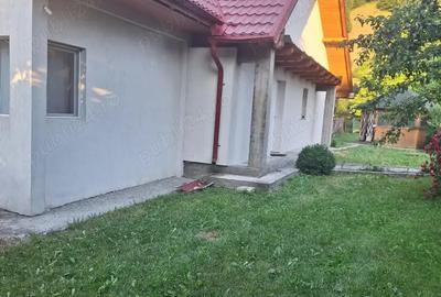 Casă cu 4 camere cu Teren 1500 Mp în Moieciu - 5