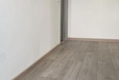 Casă cu 4 camere cu Teren 809 Mp în Petrișor - 1