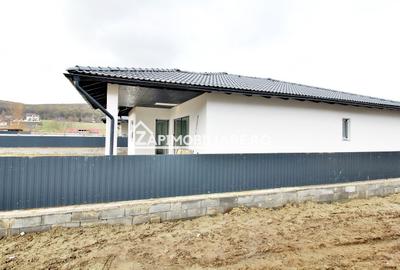 Casă la cheie  pe 1 nivel  4 cam. 2 bai ,650 mp. teren - 24