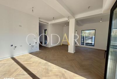 Casă cu 4 camere în Central