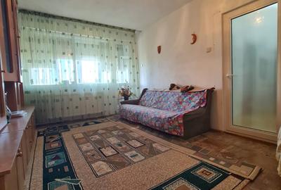 Apartament cu 2 camere semidecomandat, mobilat în Micro 16 - 9