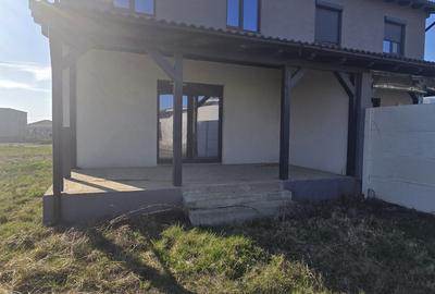 Duplex cu 4 camere cu Canalizare în Sânandrei - 3