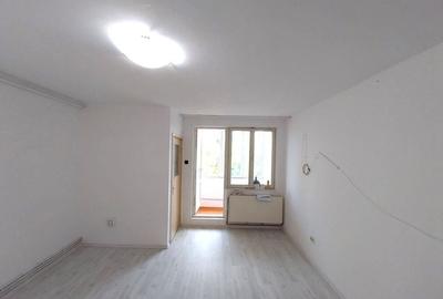 Garsoniera Astra