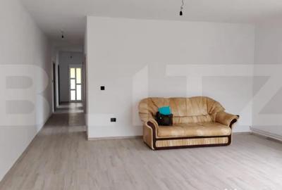 Casă cu 7 camere cu Teren 1388 Mp în Central - 17