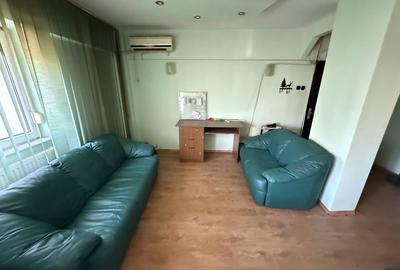 Apartament cu 4 camere decomandat în Micro 17 - 2
