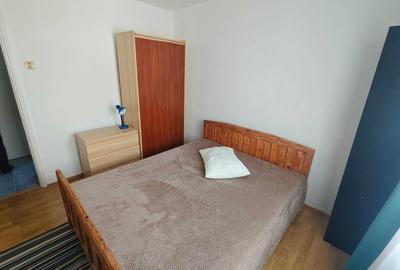 Apartament cu 3 camere semidecomandat, mobilat în Titan - 1