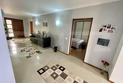 Casă cu 5 camere cu Teren 9300 Mp în Vadu Moldovei - 7
