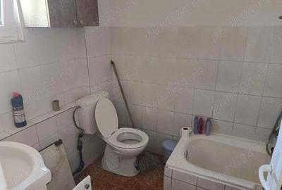 Casă cu 4 camere cu Teren 2158 Mp în Cenad - 6