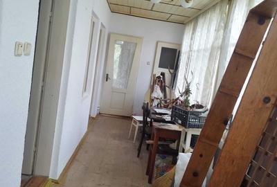 Casă cu 3 camere în Central - 2