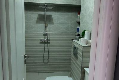Apartament cu 4 camere decomandat în Poarta 6 - 3