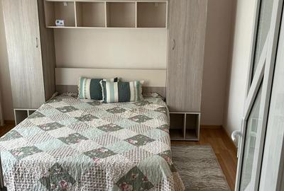 Apartament cu 3 camere semidecomandat în Central - 3