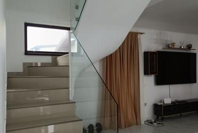 Casă cu 4 camere cu Teren 165 Mp în Central - 6