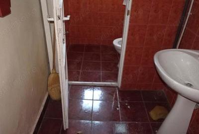 Spațiu comercial, de 140 mp, în Central - 5