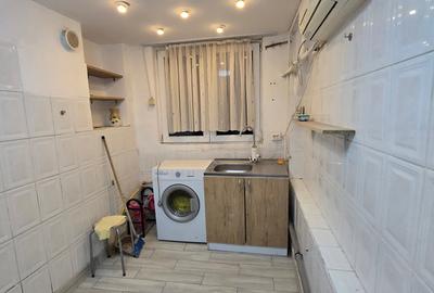 APARTAMENT DE VÂNZARE CU DOUĂ CAMERE IN DOROBANȚI SEC 1 - 12