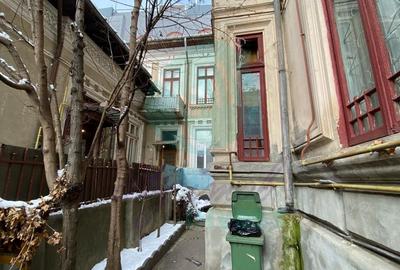 Casă individuală cu 10 camere în Unirii