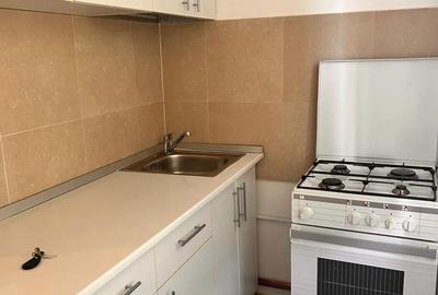 De Inchiriat!Garsoniera 1 MAI -Pelendava,etaj 2,centrala. - 7