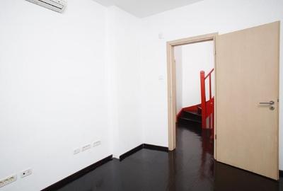 Birou, de 80 mp, în Decebal - 8