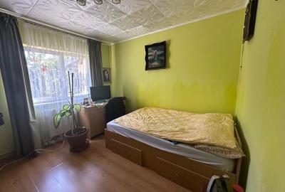 Apartament 2 camere - decomandat - parter - pivnita - zona Vasile Aaron - 3