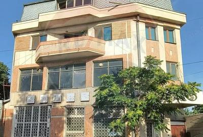 Cladire/Spa?iu comercial central de vanzare in Gala?i