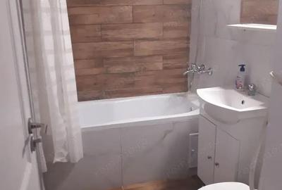 Apartament cu 2 camere decomandat în Lipovei