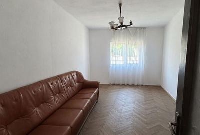 Casă cu 4 camere cu Teren 212 Mp în Sânmartin - 3