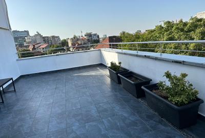 Birou, de 310 mp, în P-ța Universității - 4