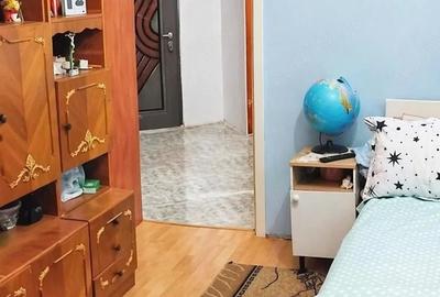 Apartament cu 3 camere semidecomandat în Soarelui - 2