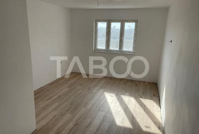 Apartament spatios de vanzare cu 2 camere balcon - 3