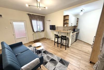 Casă individuală cu 3 camere cu Canalizare în Central - 2