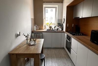 Apartament cu 3 Camere, 2 Băi, în Coresi – Mobilat Modern, Etaj Intermediar - 7