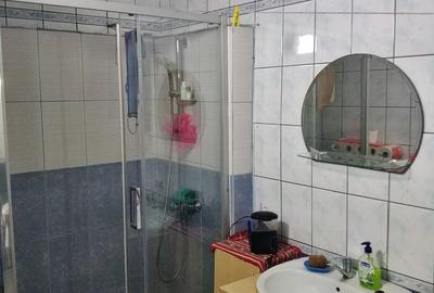 Casă cu 4 camere cu Canalizare în Km 4-5 - 12