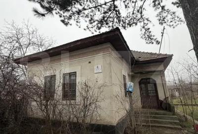 Casă cu 3 camere cu Teren 2714 Mp în Central - 7