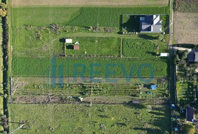 Teren de 3600 mp, în Lilieci - 2