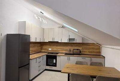 Apartament cu 3 camere decomandat în Sânpetru - 2